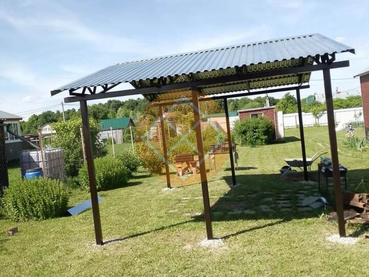 двускатный навес из профлиста